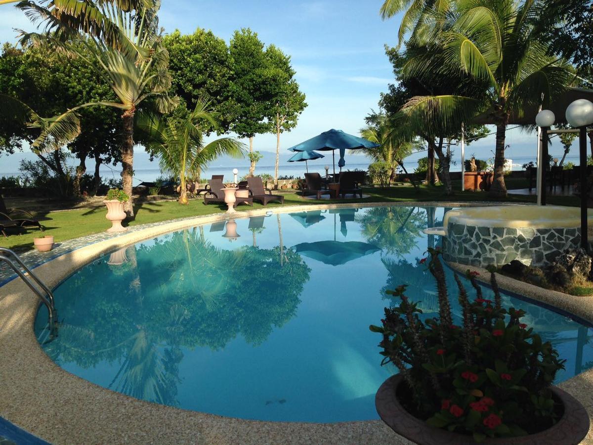 Cabilao Sunset Dive & Beach Resort Loon Kültér fotó