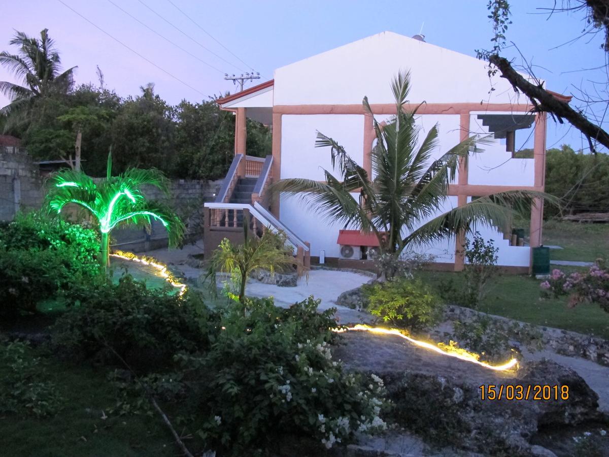 Cabilao Sunset Dive & Beach Resort Loon Kültér fotó