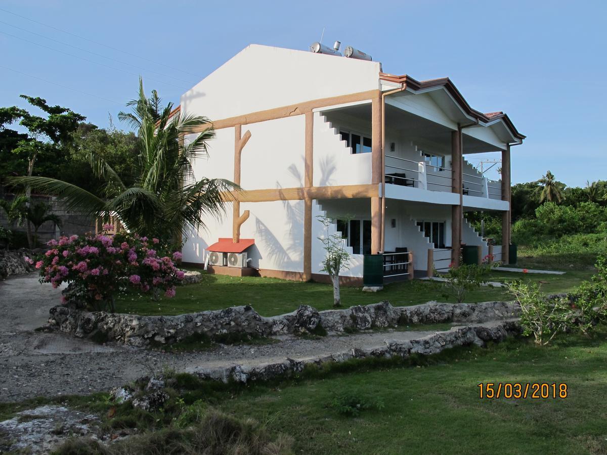 Cabilao Sunset Dive & Beach Resort Loon Kültér fotó